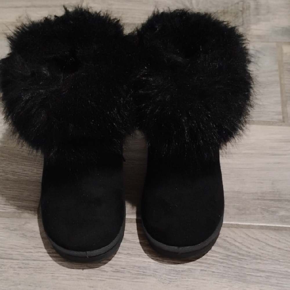 Cozy Black Fur-Trimmed Boots Size 12 ToddlerGirls